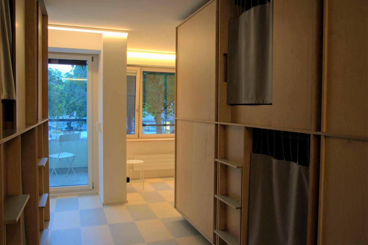 Green Marmot Capsule Hotel Zuerich Exterior photo