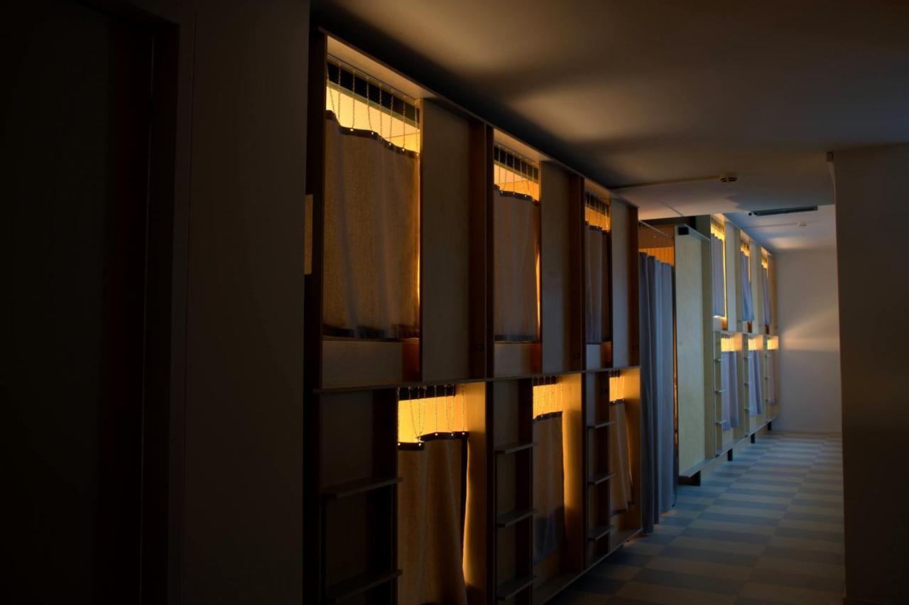 Green Marmot Capsule Hotel Zuerich Exterior photo