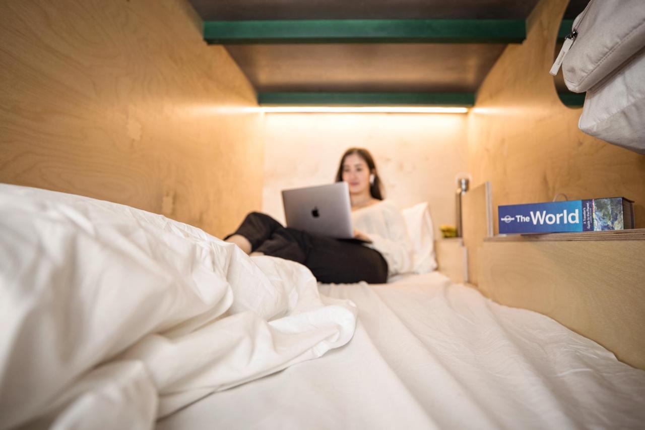 Green Marmot Capsule Hotel Zuerich Exterior photo