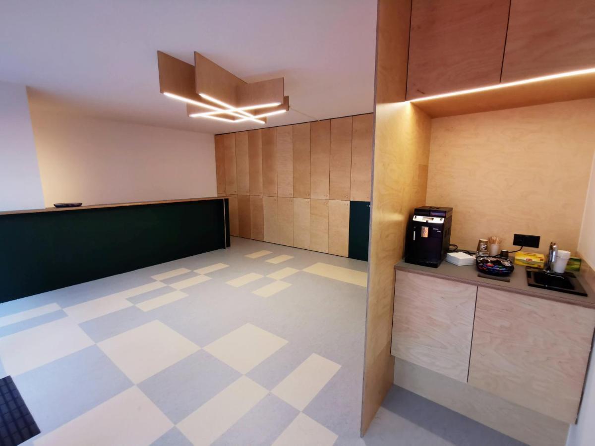 Green Marmot Capsule Hotel Zuerich Exterior photo